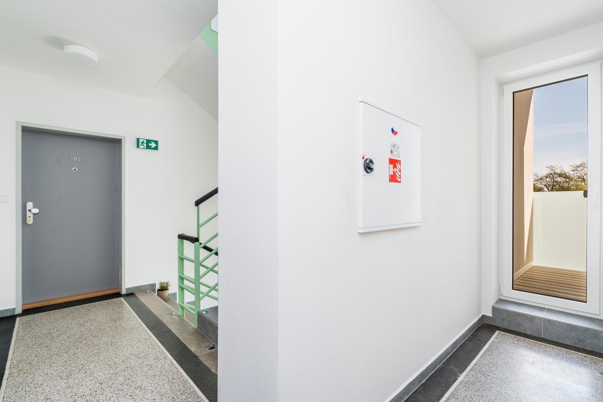 Perla Hradce 302 Apartment Hradec Kralove Exterior photo