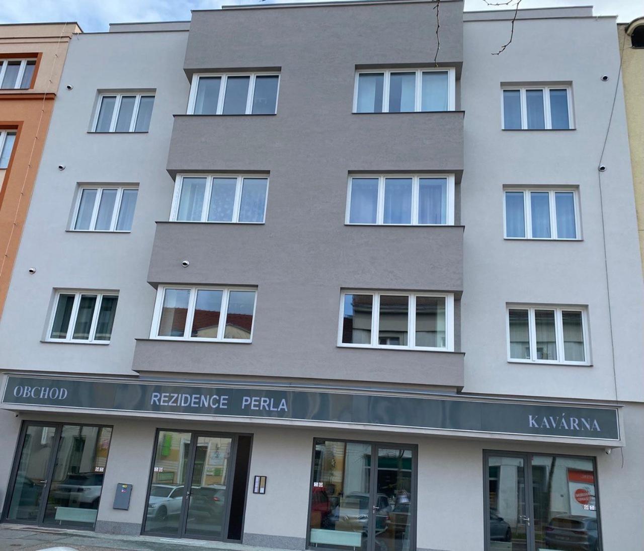 Perla Hradce 302 Apartment Hradec Kralove Exterior photo