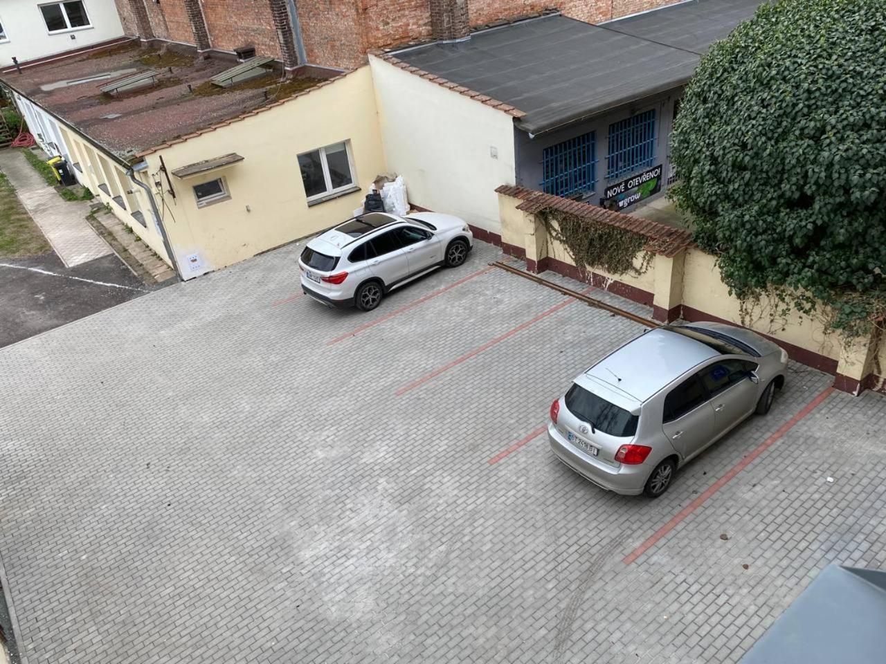 Perla Hradce 302 Apartment Hradec Kralove Exterior photo